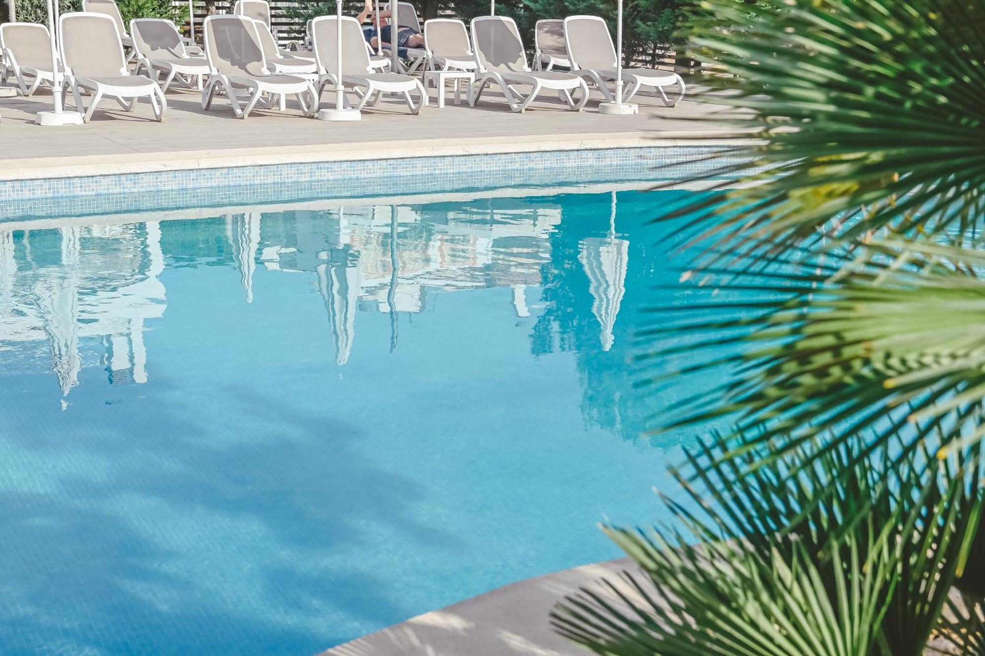 Hotel Lliteras Кала Ратхада Екстериор снимка