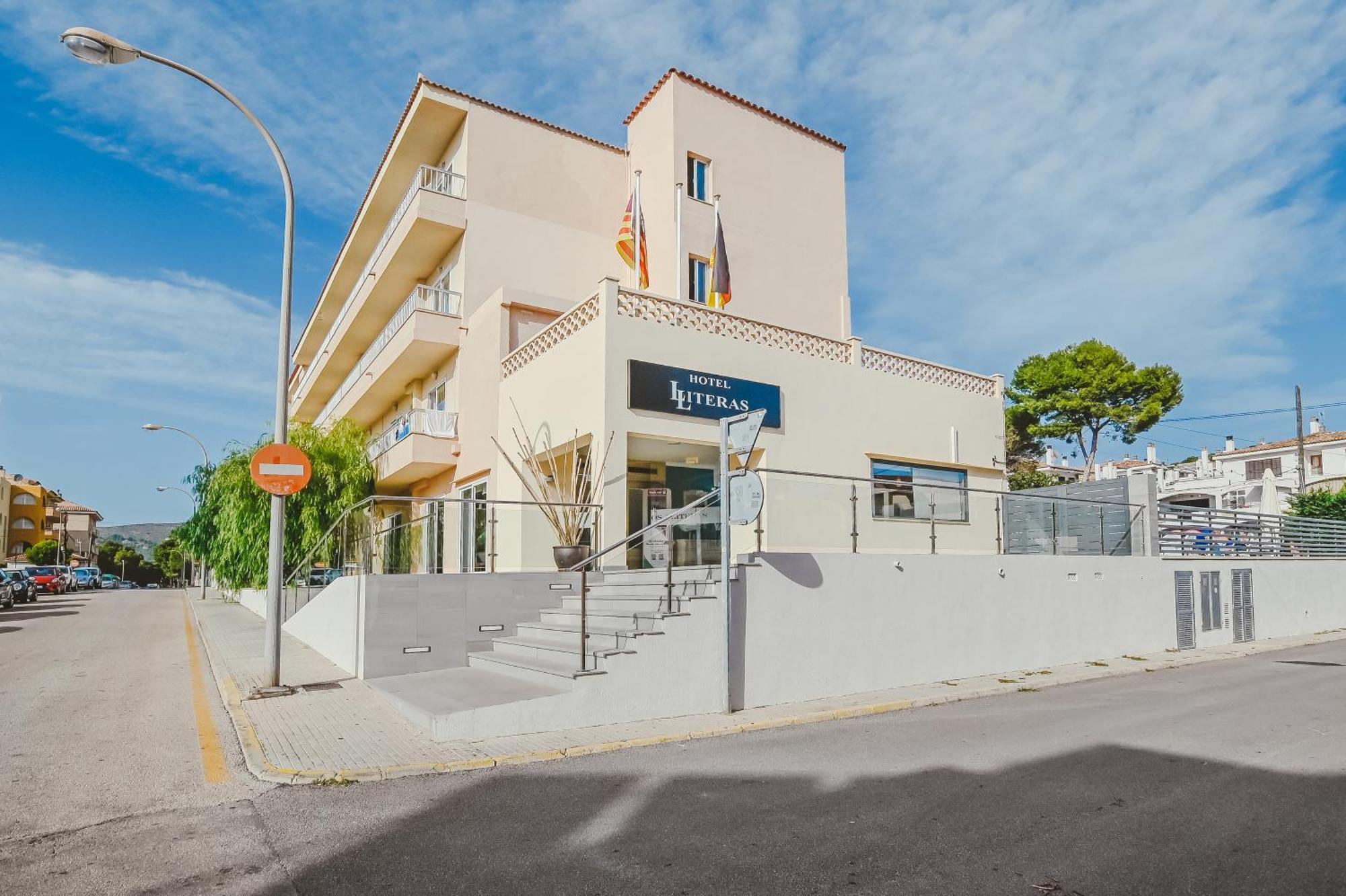 Hotel Lliteras Кала Ратхада Екстериор снимка