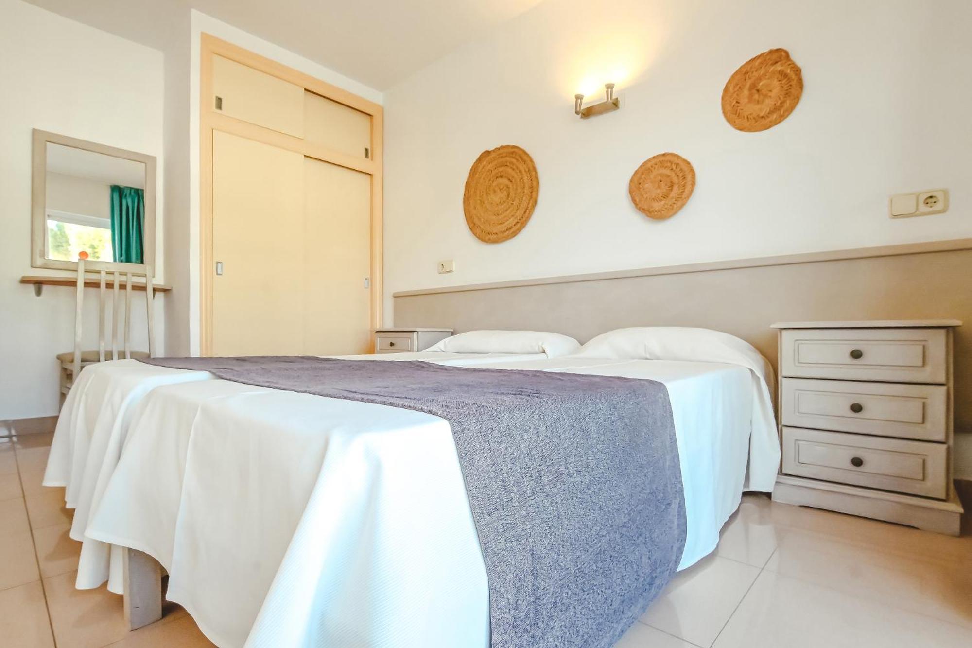 Hotel Lliteras Кала Ратхада Екстериор снимка