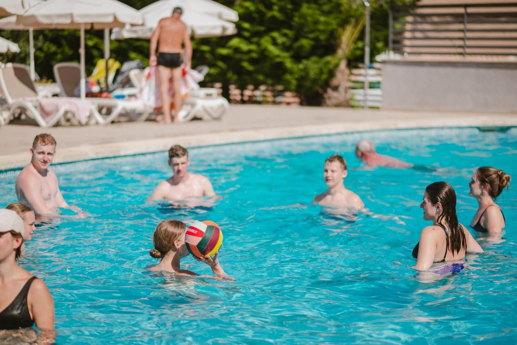 Hotel Lliteras Кала Ратхада Екстериор снимка